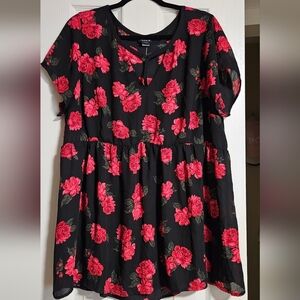 Torrid Black & Red Floral Top Women's Size 2XL